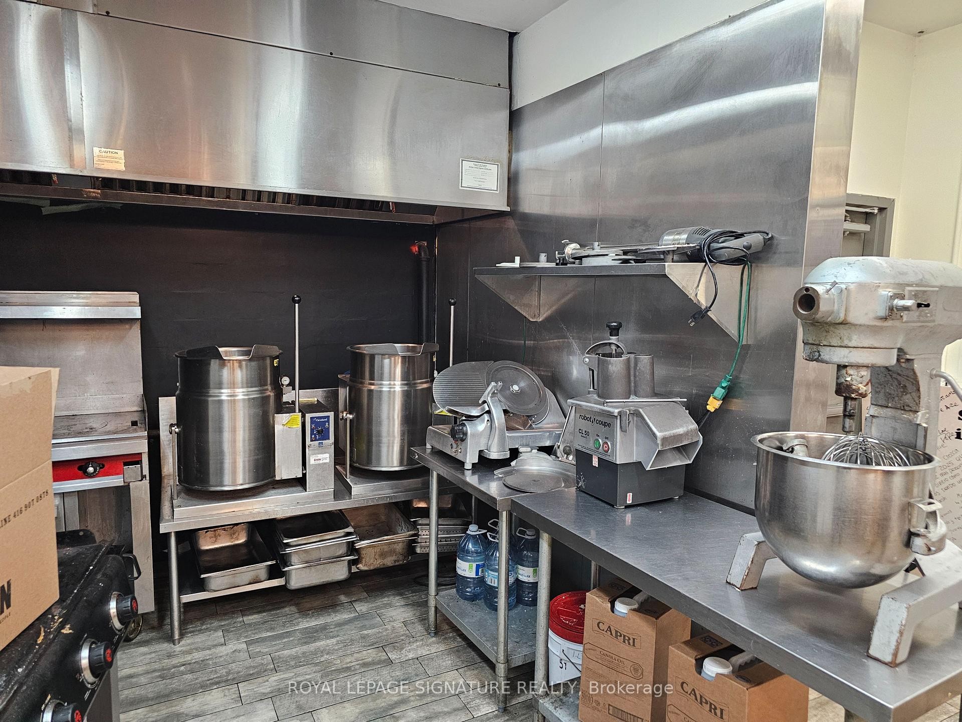 405 Jane Street, Toronto, ON