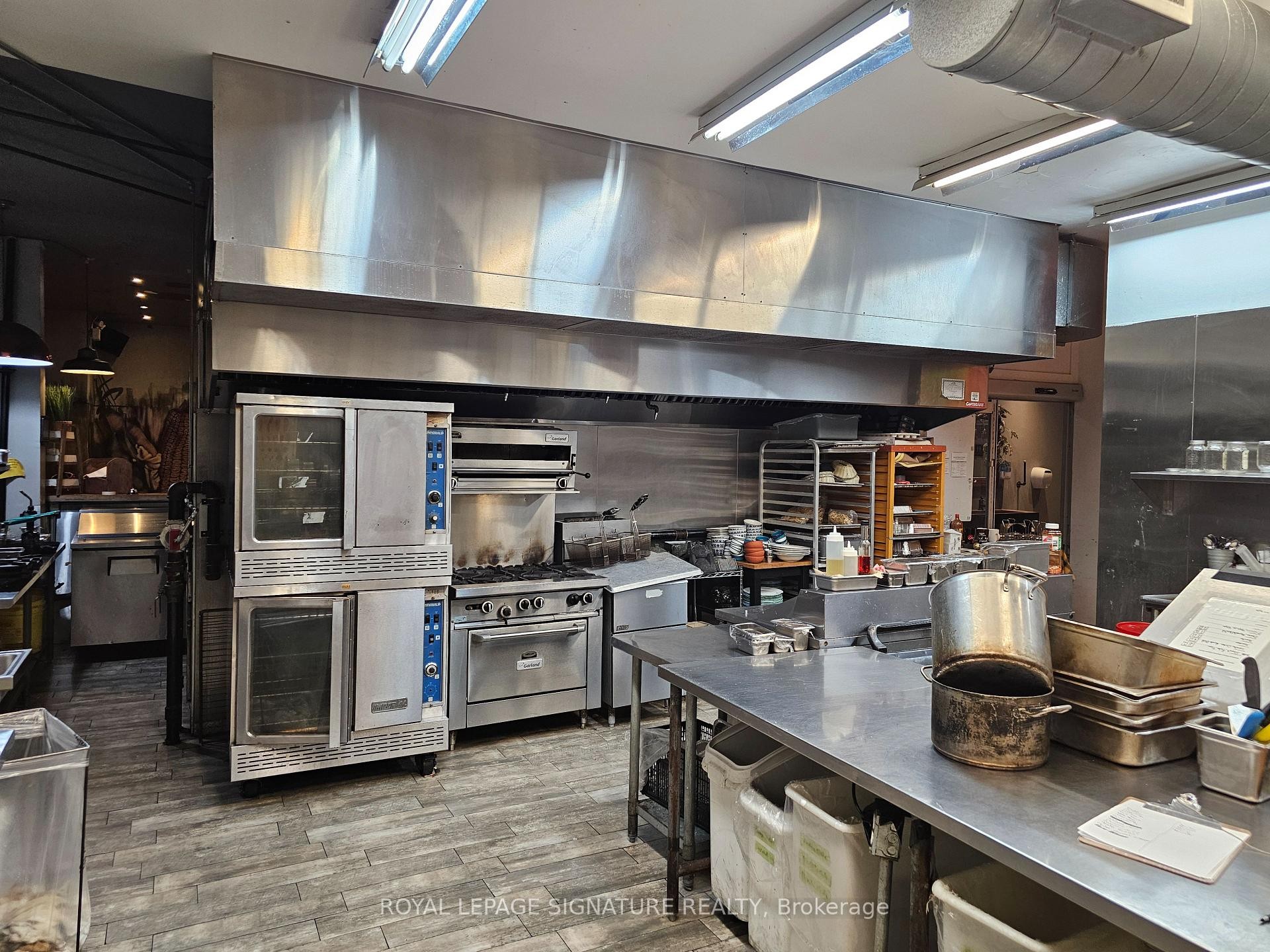 405 Jane Street, Toronto, ON