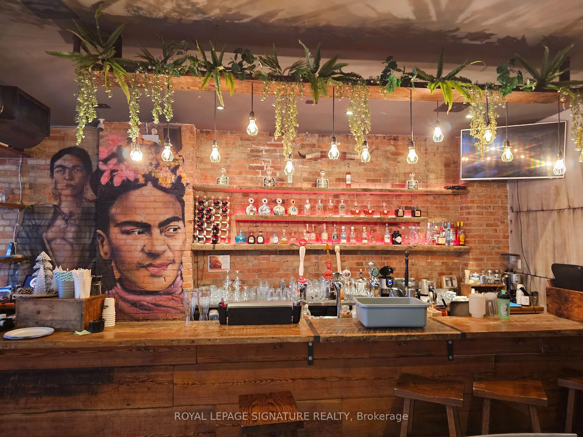 405 Jane Street, Toronto, ON