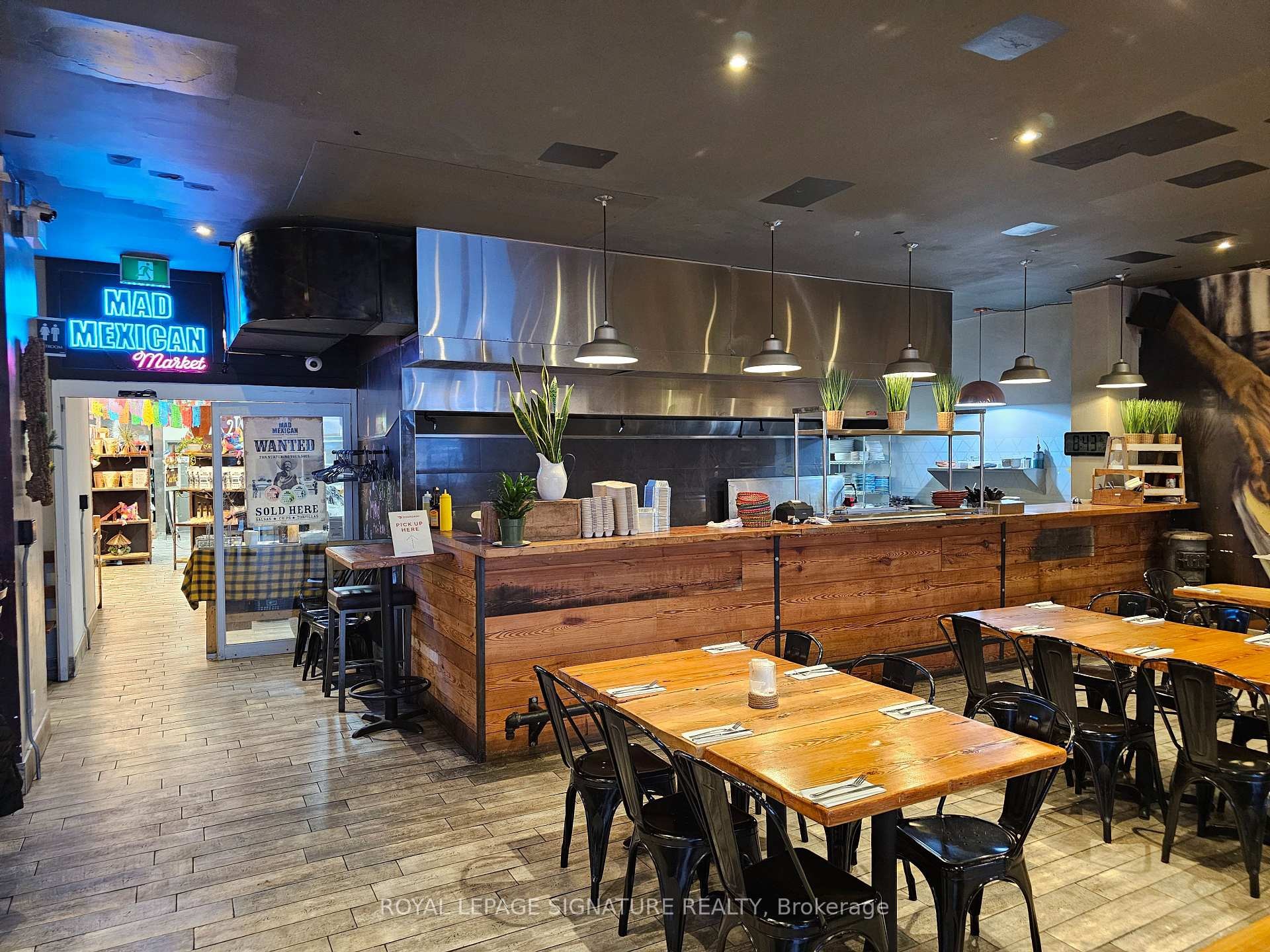 405 Jane Street, Toronto, ON