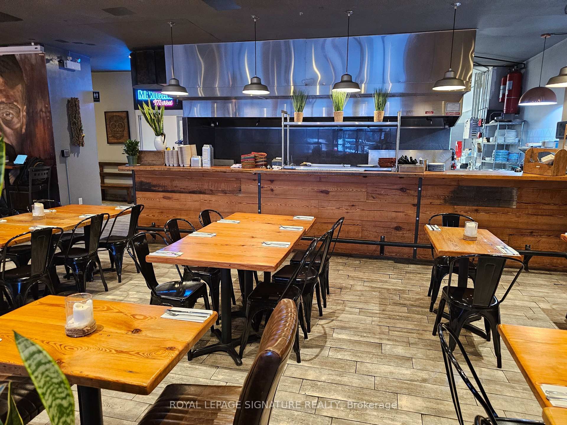 405 Jane Street, Toronto, ON