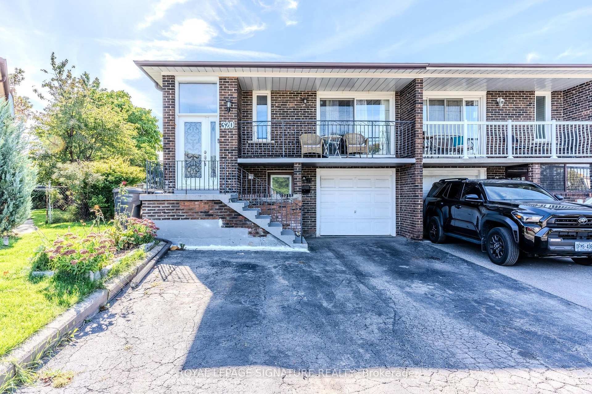 Bsmt-320 Royal Salisbury Way, Brampton, ON