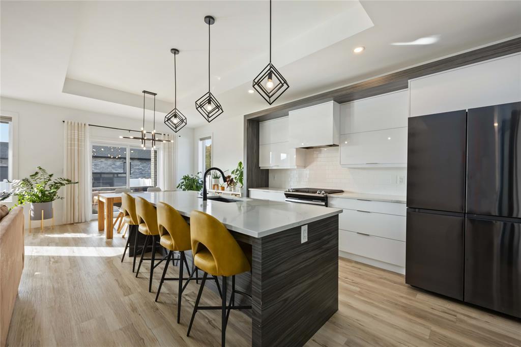 6730 Griffin Drive, Plympton-Wyoming, ON