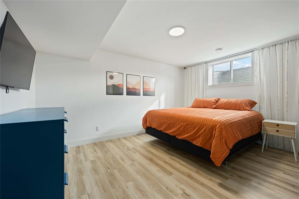 6730 Griffin Drive, Plympton-Wyoming, ON