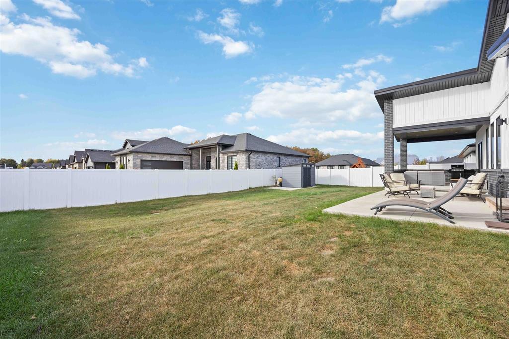 6730 Griffin Drive, Plympton-Wyoming, ON