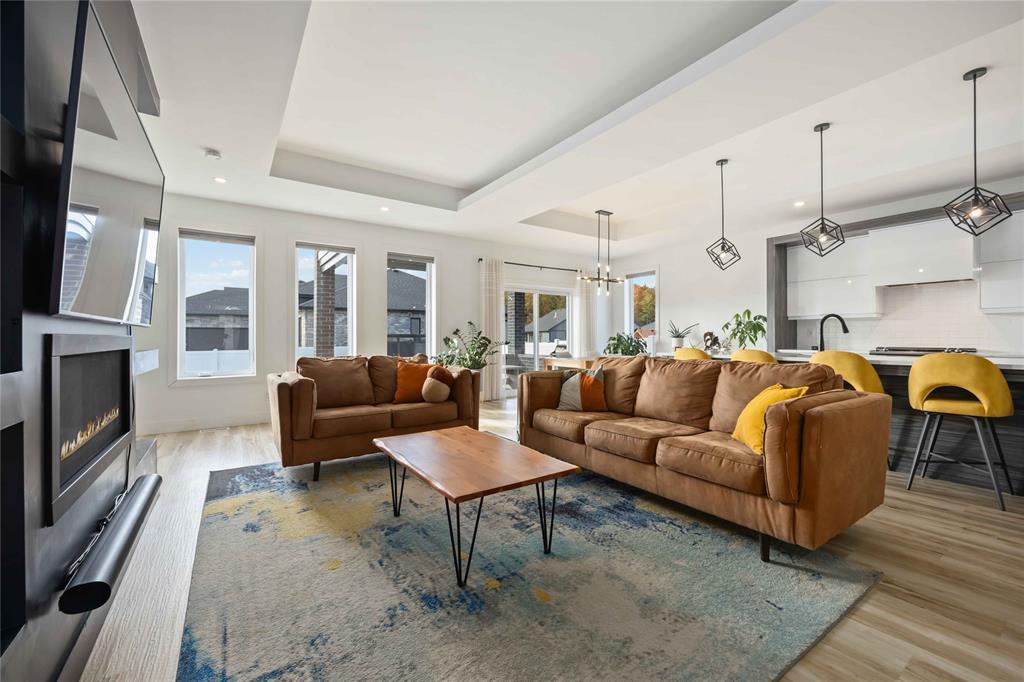 6730 Griffin Drive, Plympton-Wyoming, ON