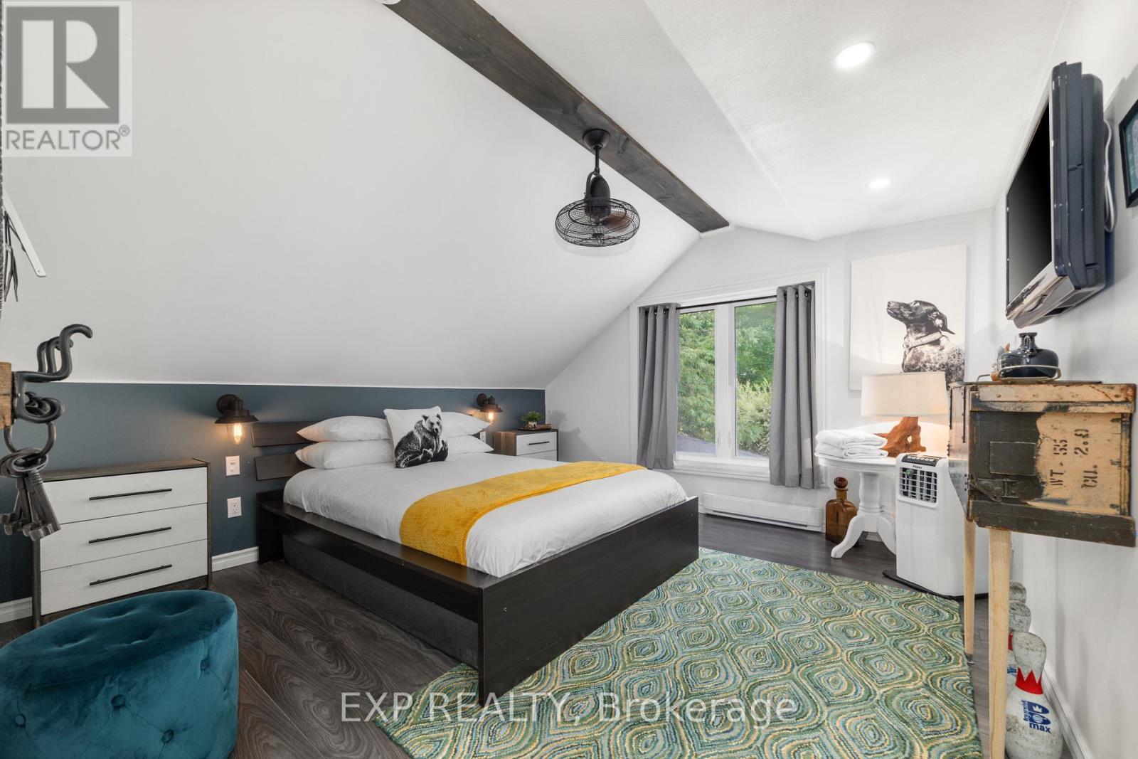 27 Lost Channel Court, Tweed (Hungerford (Twp)), ON - Indoor Photo Showing Bedroom