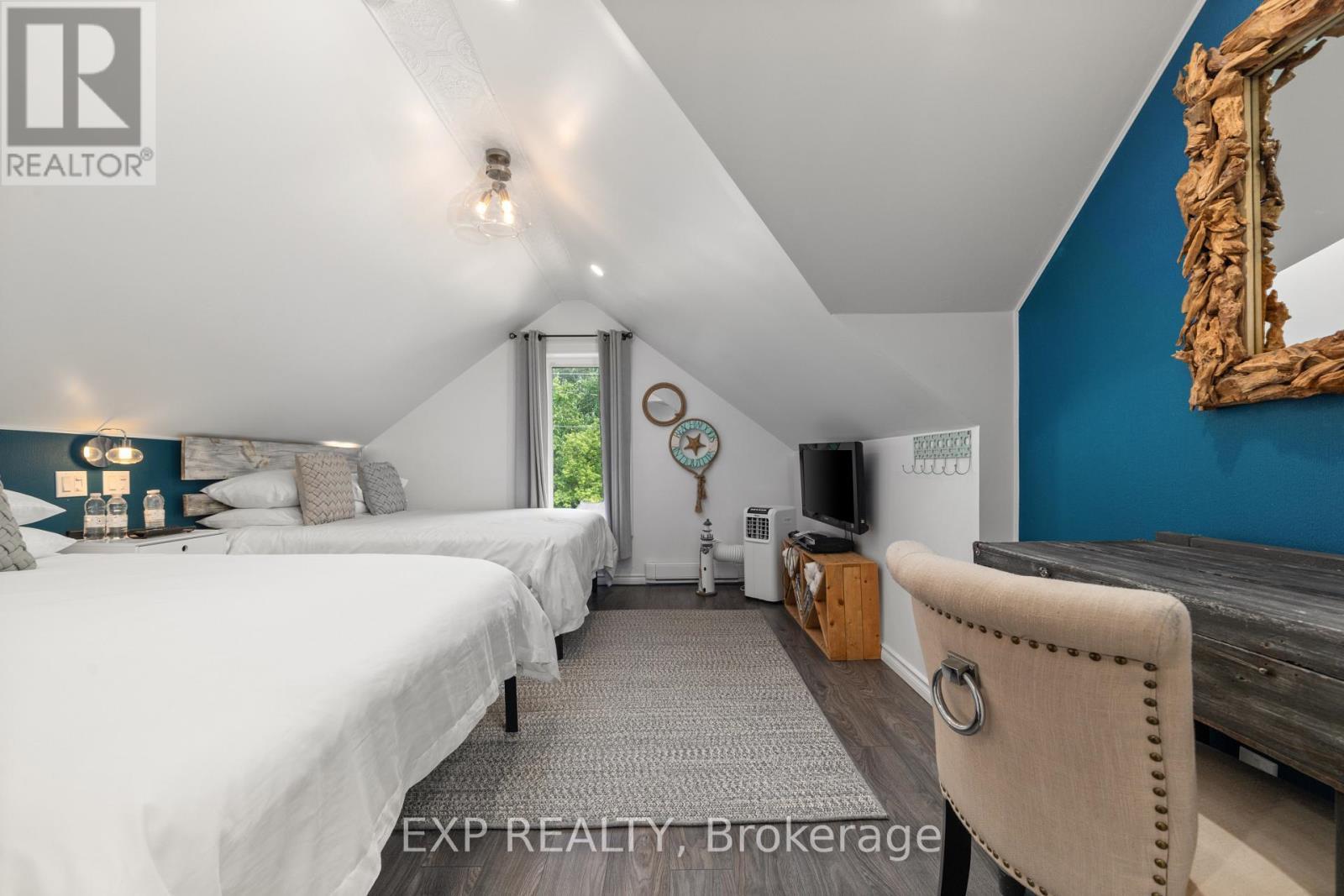 27 Lost Channel Court, Tweed (Hungerford (Twp)), ON - Indoor Photo Showing Bedroom