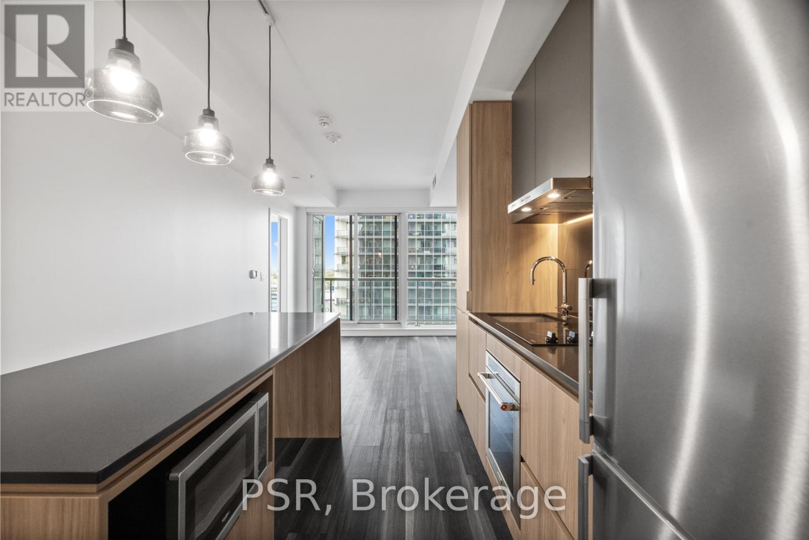 1311 - 11 Ordnance Street, Toronto, ON - Indoor Photo Showing Kitchen With Upgraded Kitchen