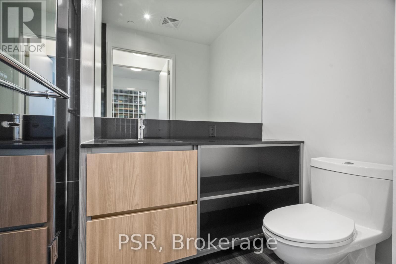 1311 - 11 Ordnance Street, Toronto, ON - Indoor Photo Showing Bathroom