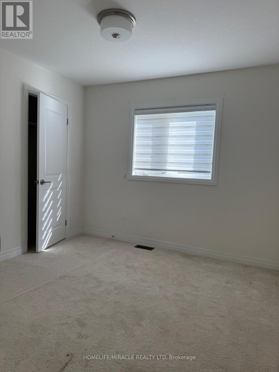 14 Tooker Drive W, Brant, ON - Indoor Photo Showing Other Room