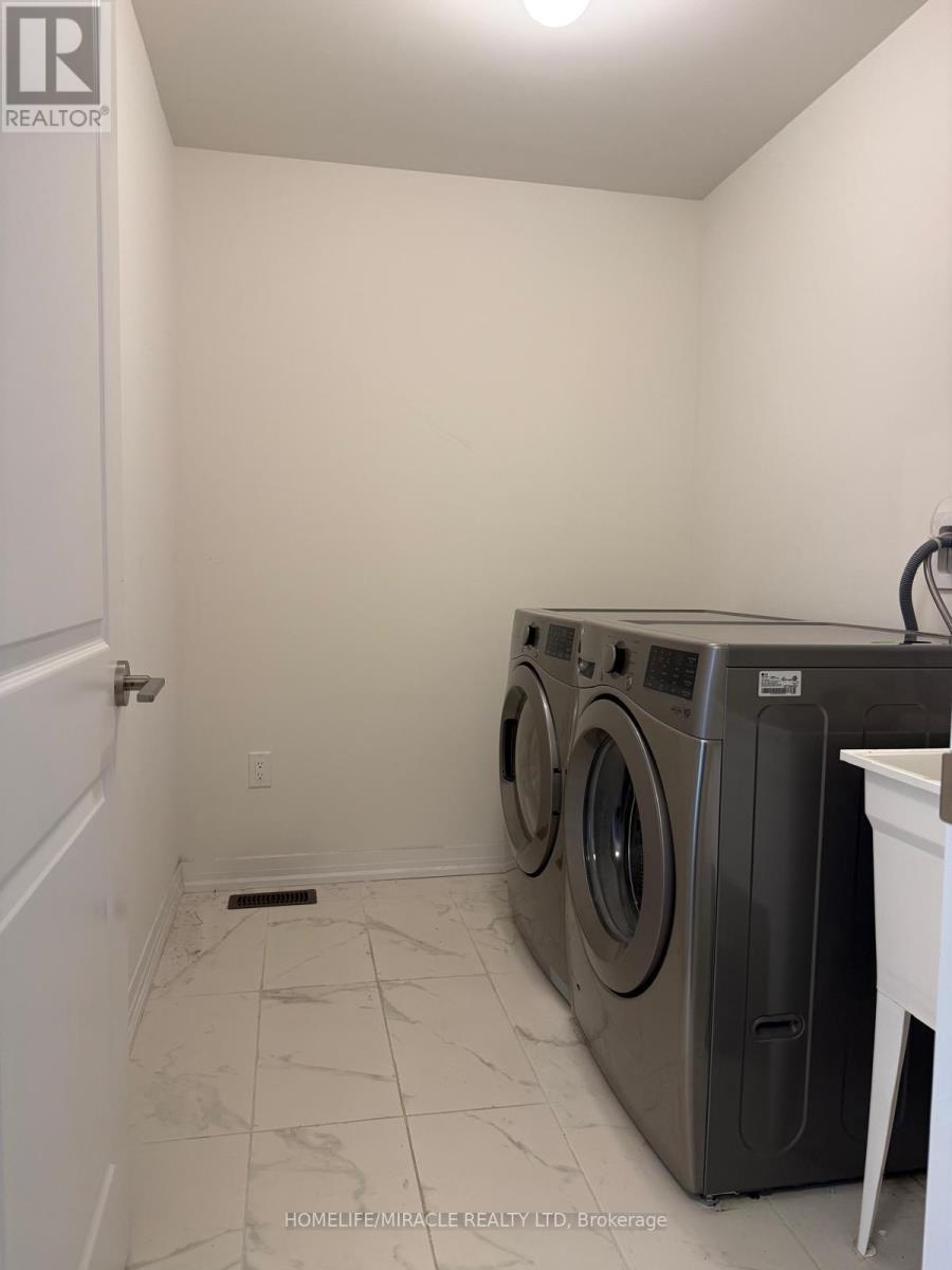 14 Tooker Drive W, Brant, ON - Indoor Photo Showing Laundry Room