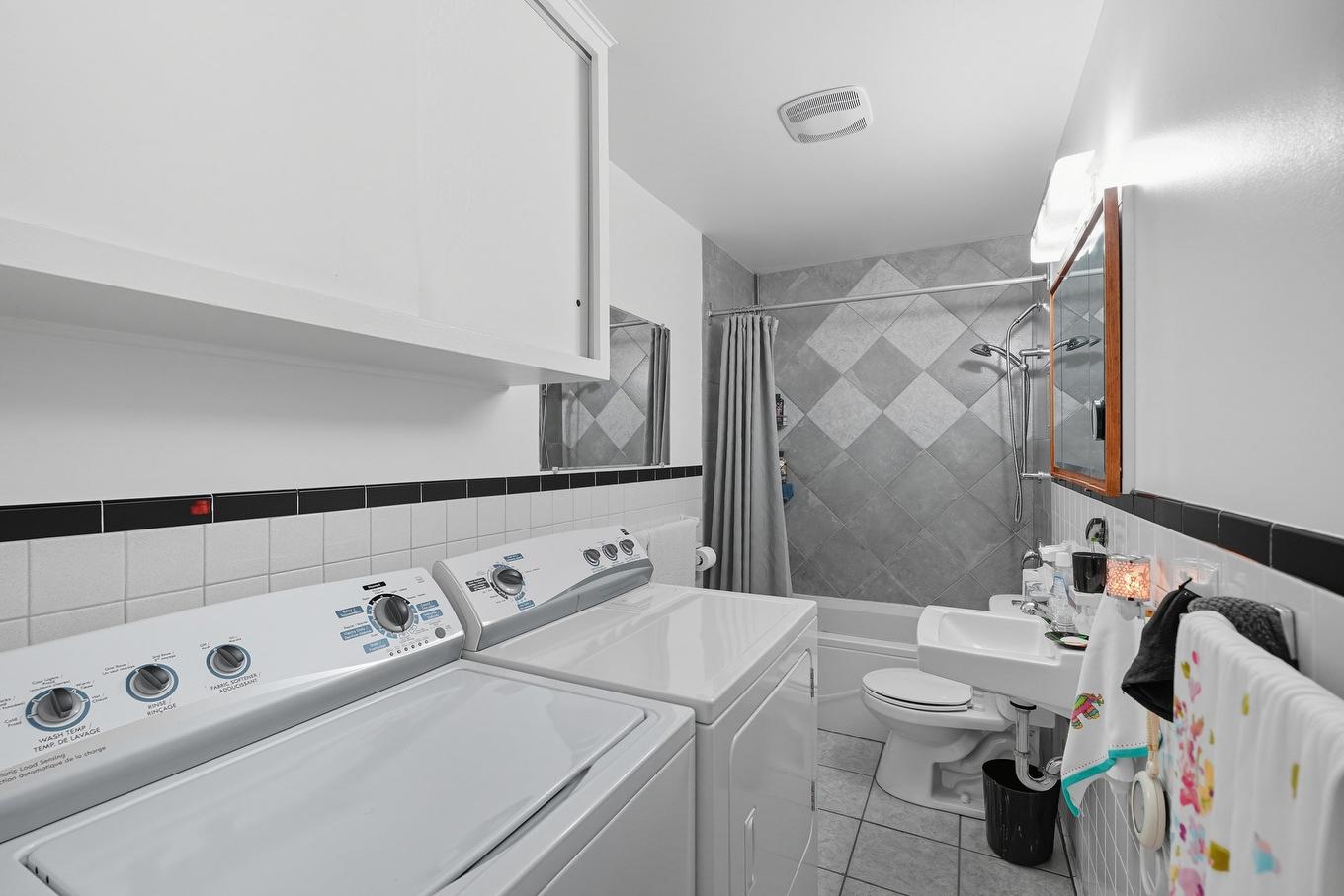 Salle de bains - 101 Rue Des Oliviers, Gatineau (Hull), QC - Indoor Photo Showing Laundry Room