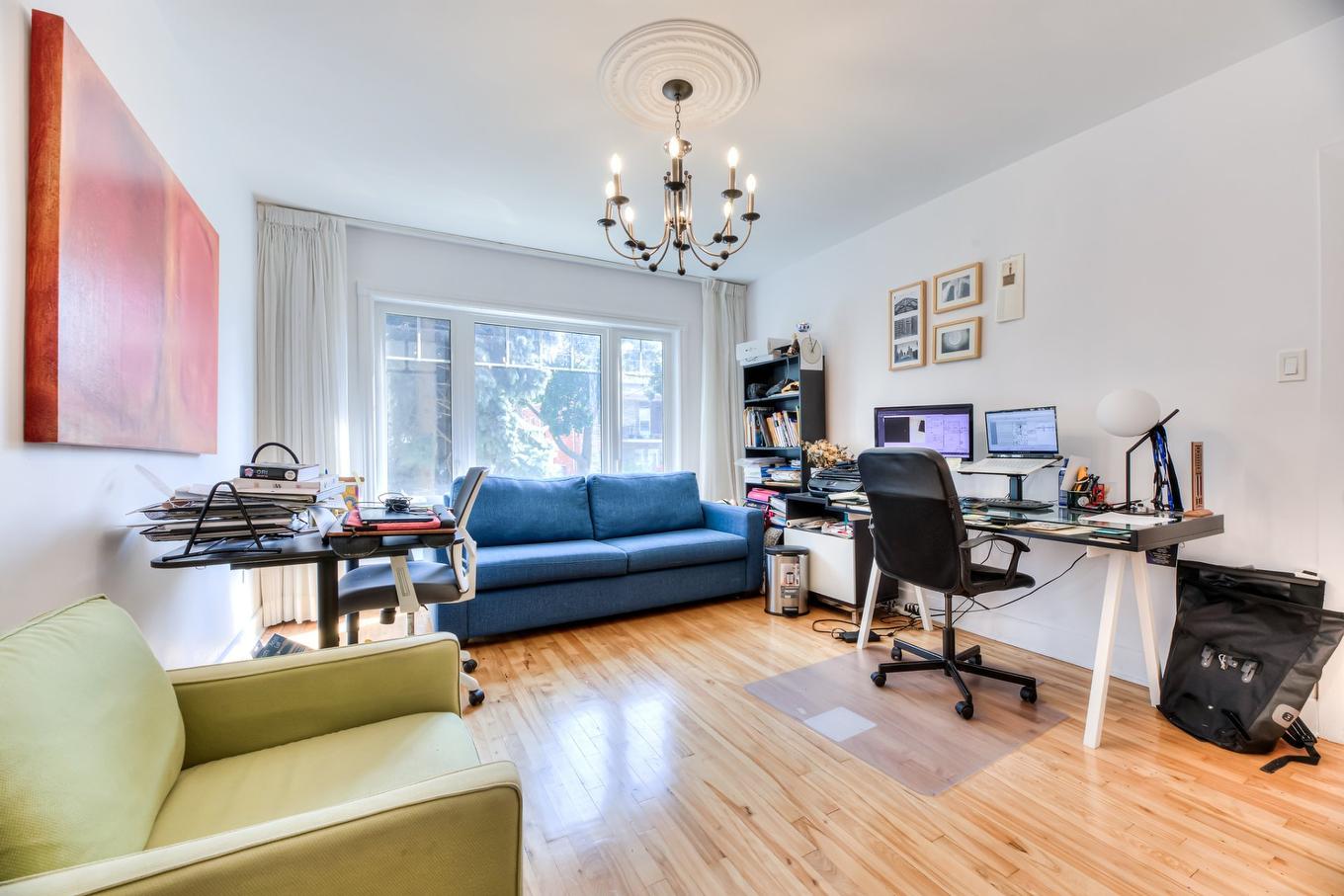 Living room - 4209 Av. Isabella, Montréal (Côte-Des-Neiges/Notre-Dame-De-Grâce), QC - Indoor Photo Showing Other Room