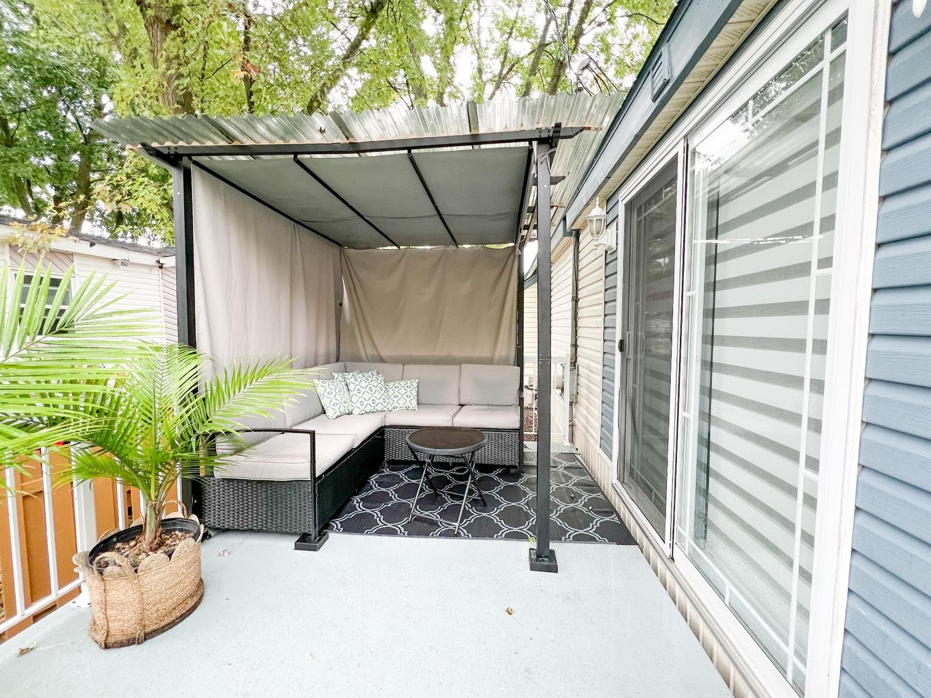 Balcon - 93 9E Rue, Saint-Jean-Sur-Richelieu, QC - Outdoor With Exterior