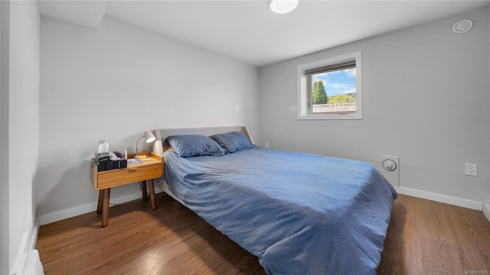 2720 Foul Bay Rd, Saanich, BC