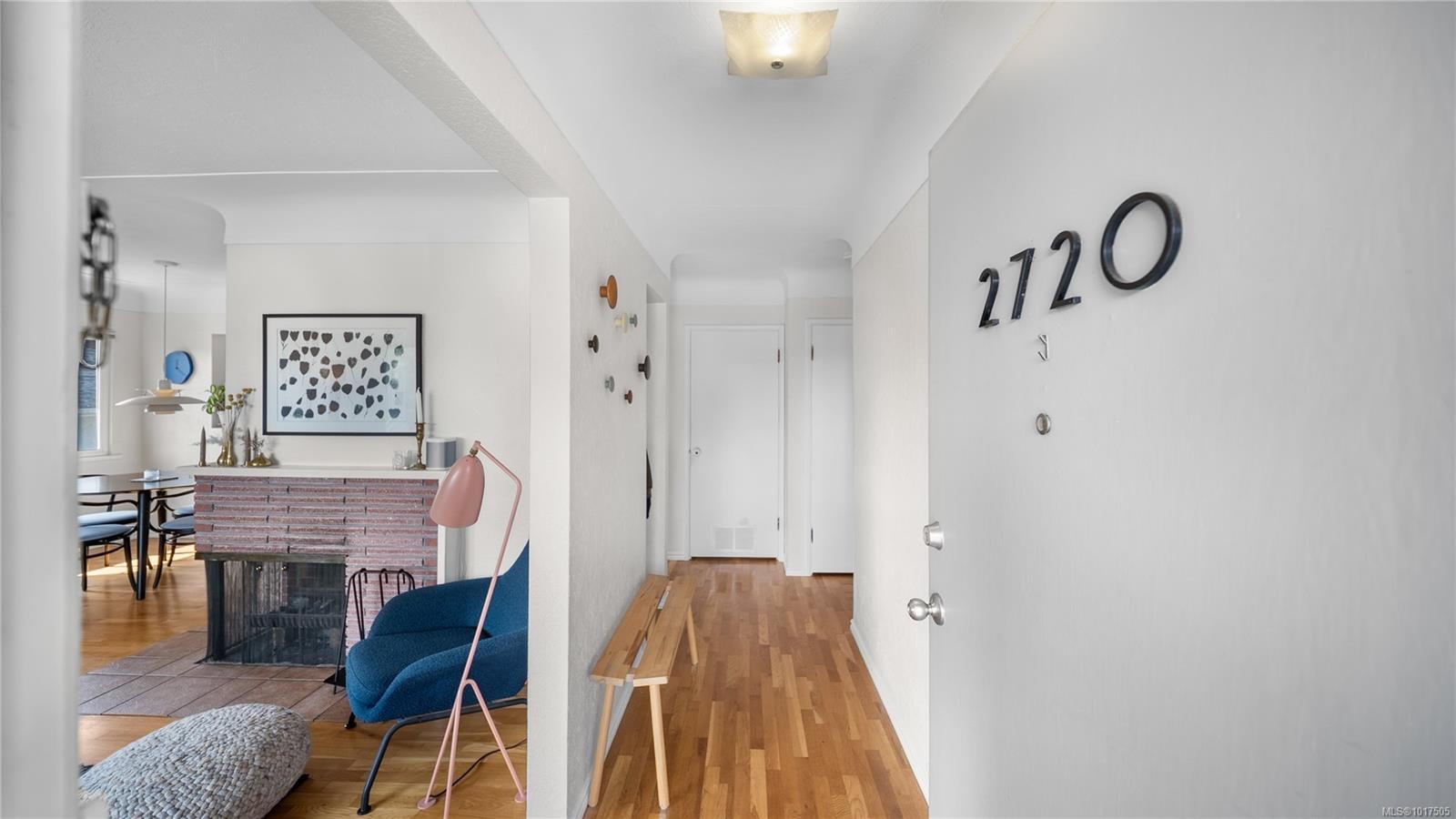 2720 Foul Bay Rd, Saanich, BC