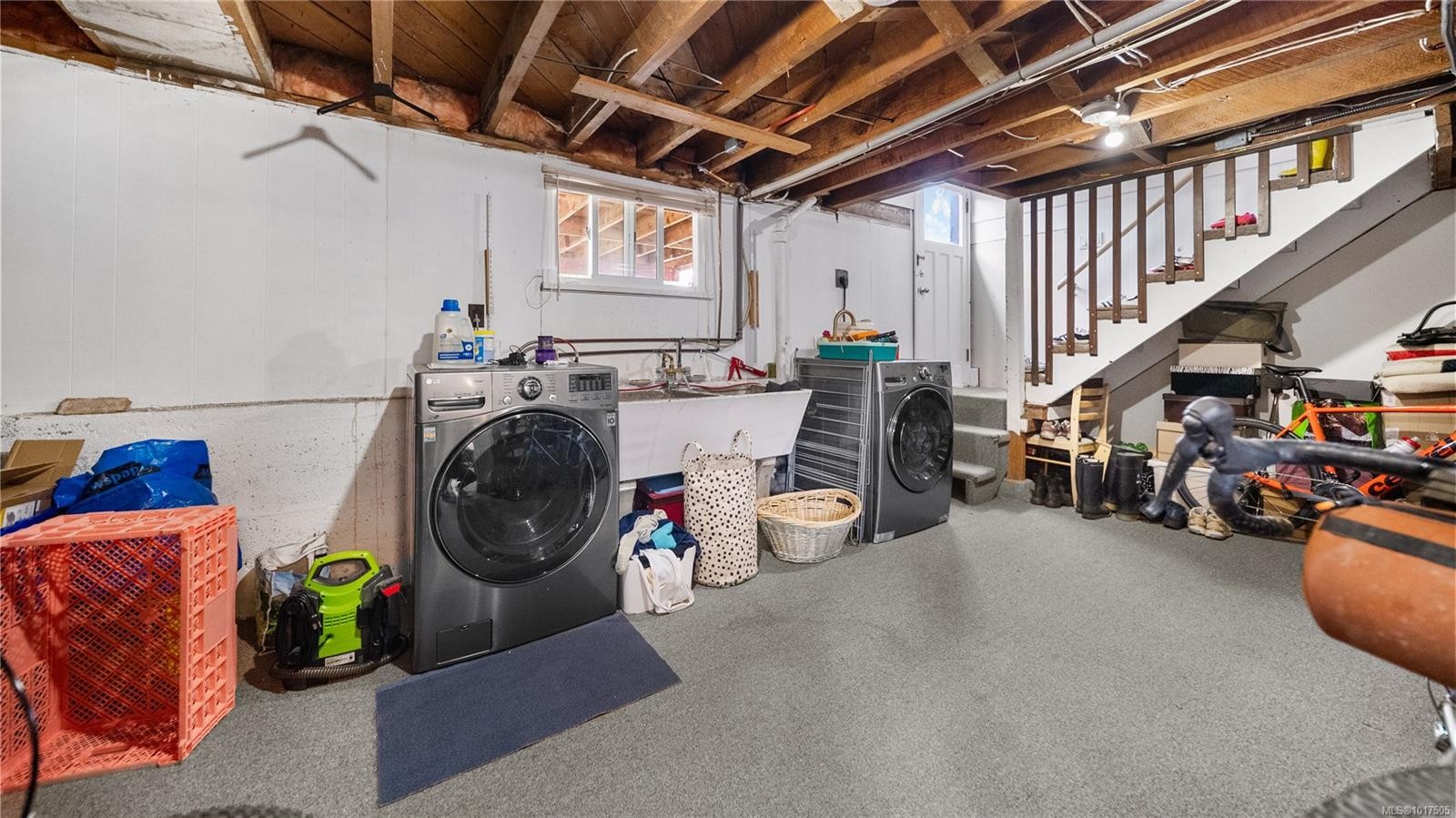 2720 Foul Bay Rd, Saanich, BC