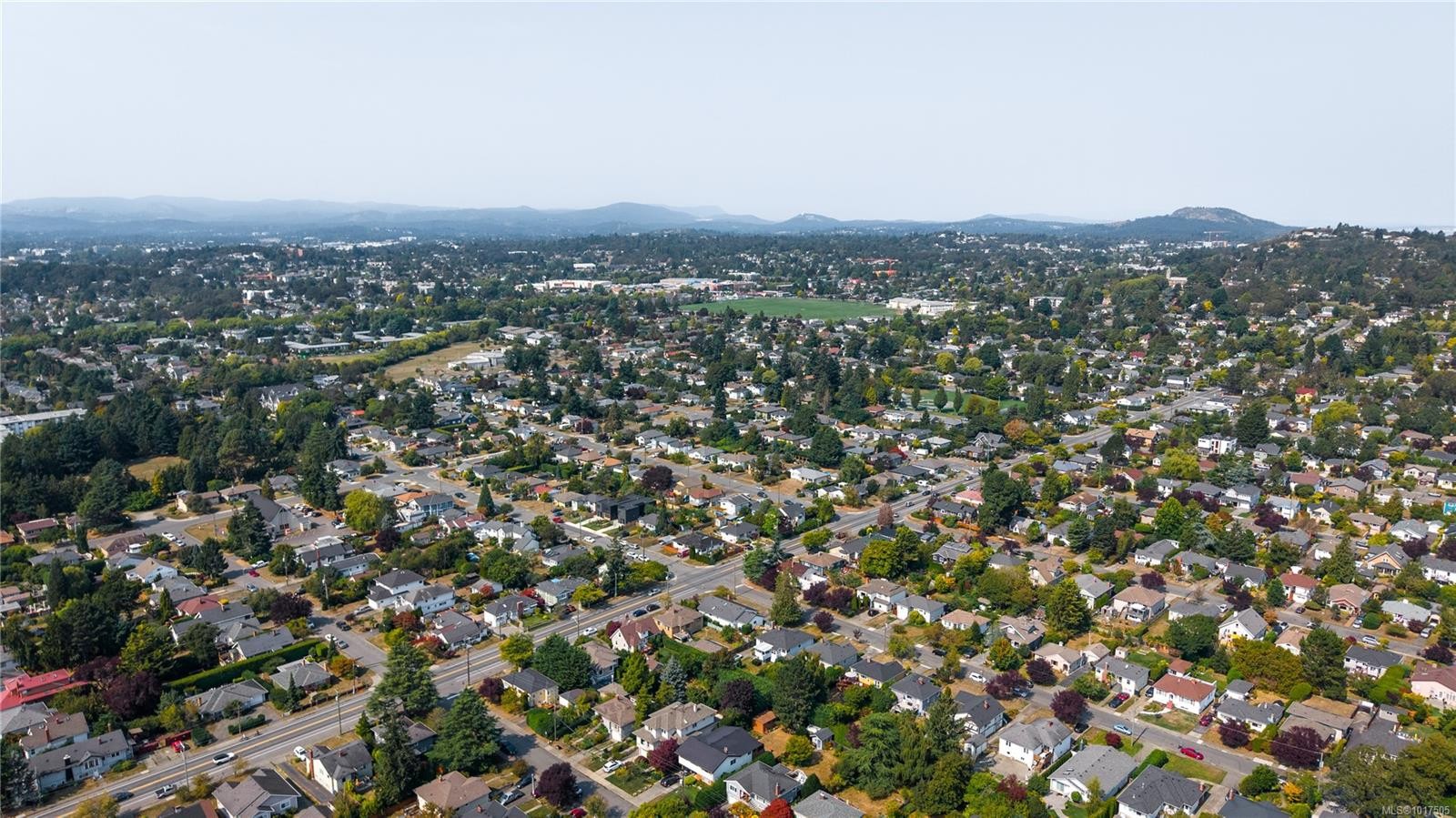 2720 Foul Bay Rd, Saanich, BC