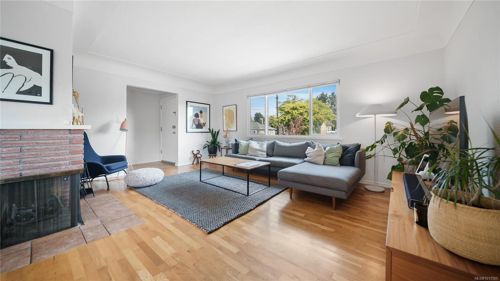 2720 Foul Bay Rd, Saanich, BC