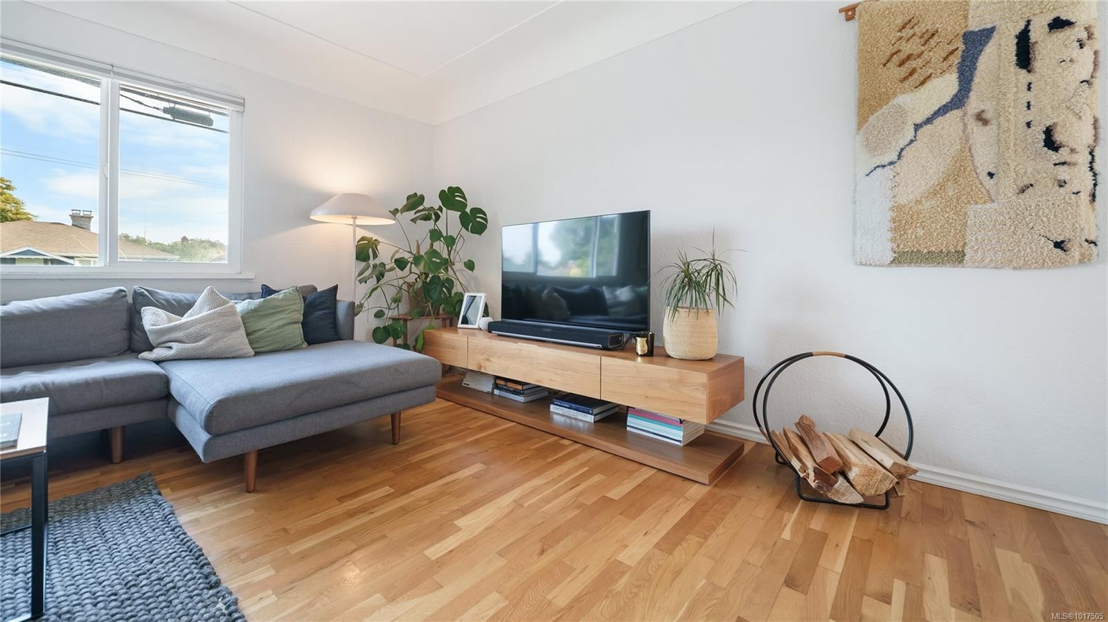 2720 Foul Bay Rd, Saanich, BC