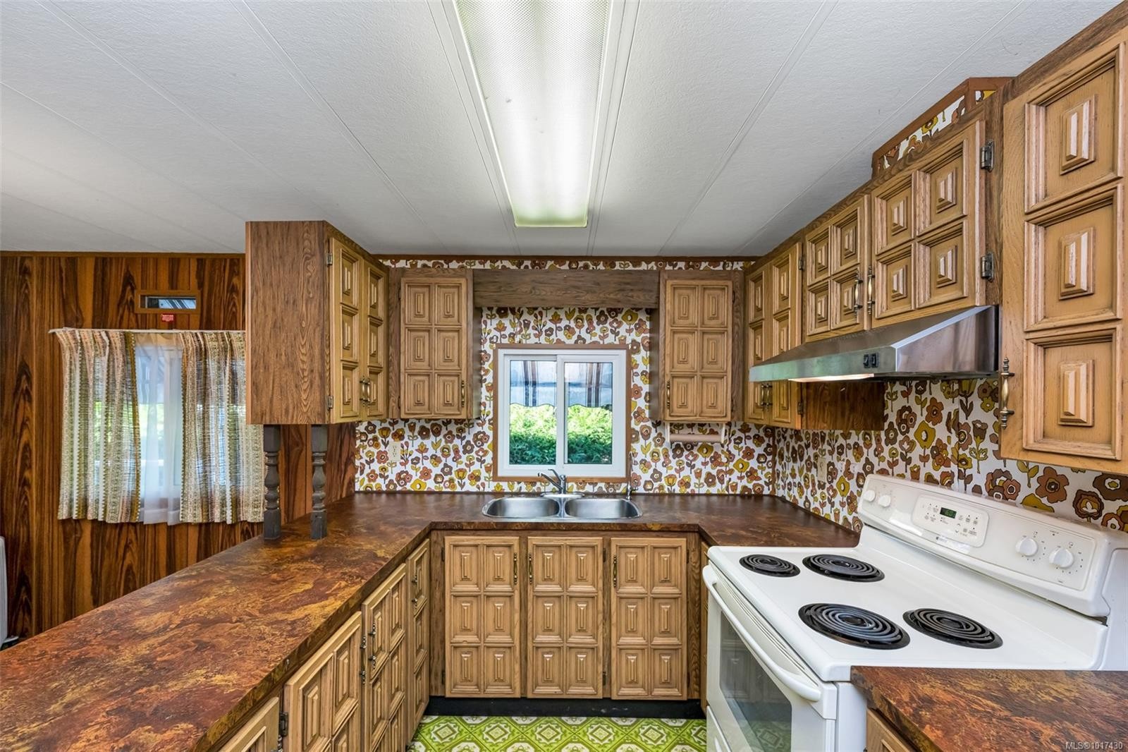 19-1265 Cherry Point Rd, Cowichan Bay, BC