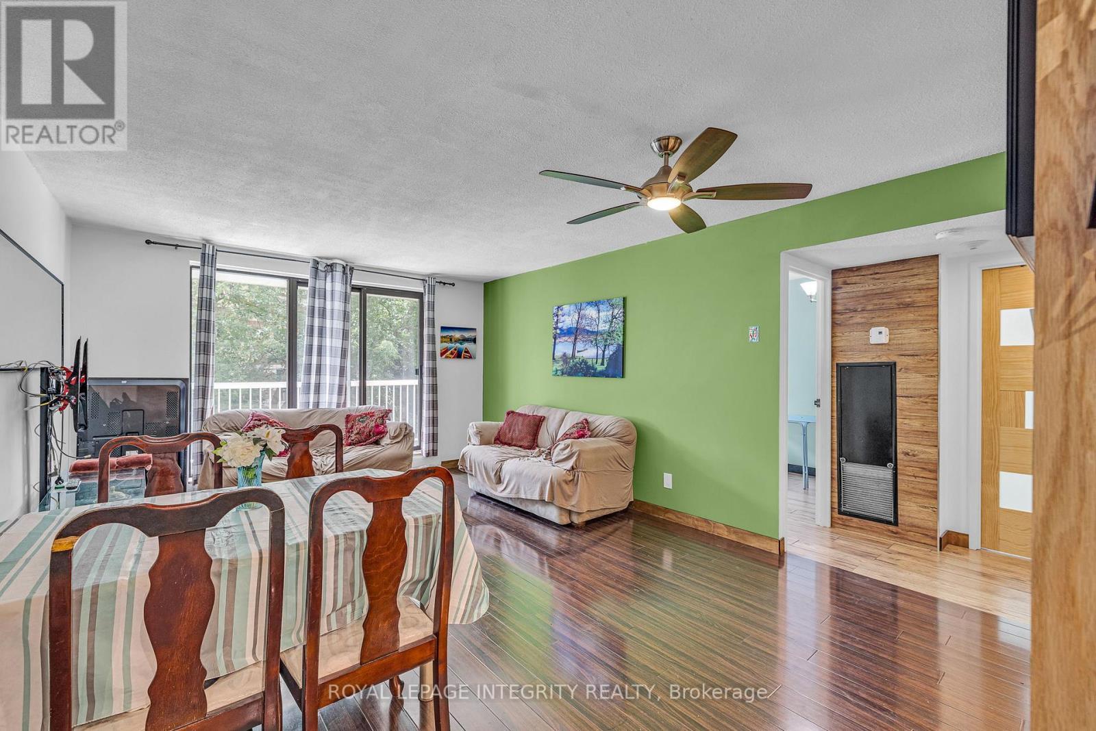 207 - 1180 Ohio Street, Ottawa, ON - Indoor