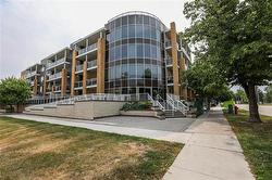 404-760 Tache AVE  Winnipeg, MB R2H 1G8
