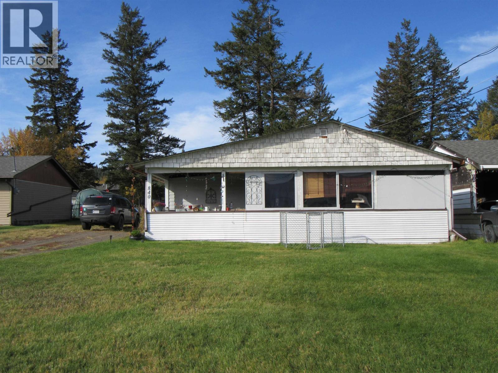 840 Scott Road, 100 Mile House, BC - Outdoor