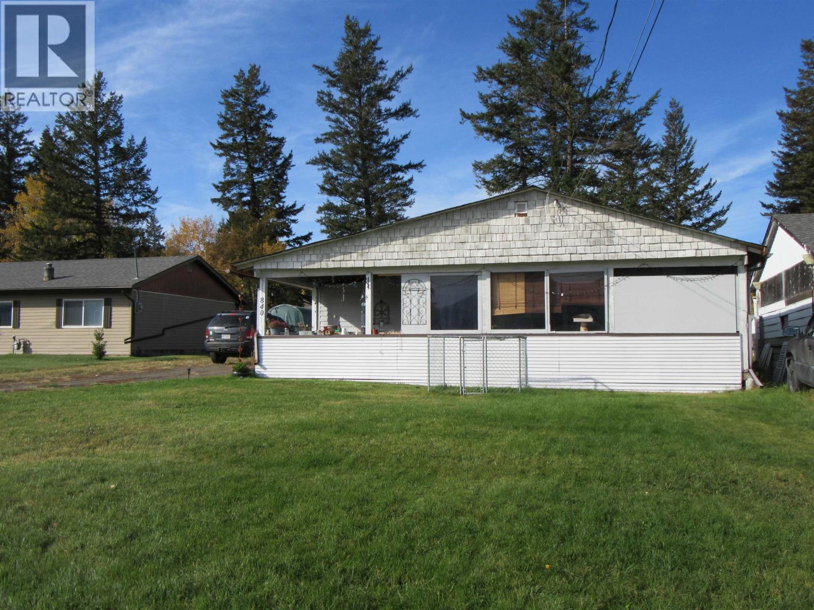 840 Scott Road, 100 Mile House, BC - Outdoor