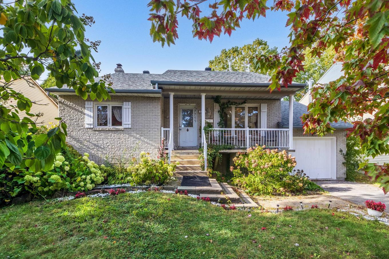 Façade - 17711 Rue Antoine-Faucon, Montréal (Pierrefonds-Roxboro), QC - Outdoor With Deck Patio Veranda