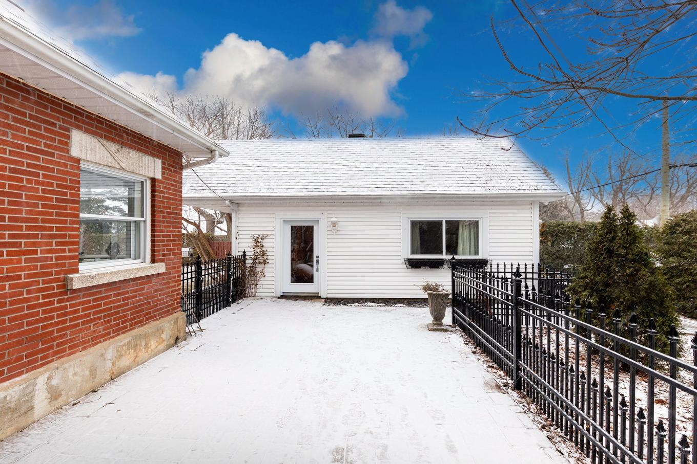 Façade - 1722 Rue Dupuis, Saint-Jean-Sur-Richelieu, QC - Outdoor With Exterior