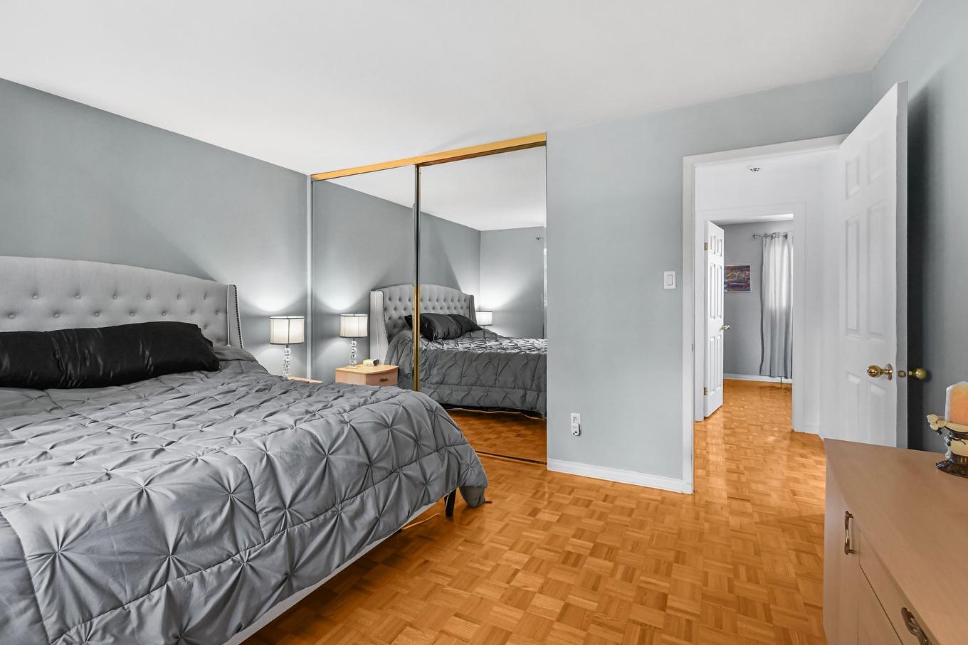 Chambre à coucher principale - 358 Boul. Cardinal-Léger, Pincourt, QC - Indoor Photo Showing Bedroom