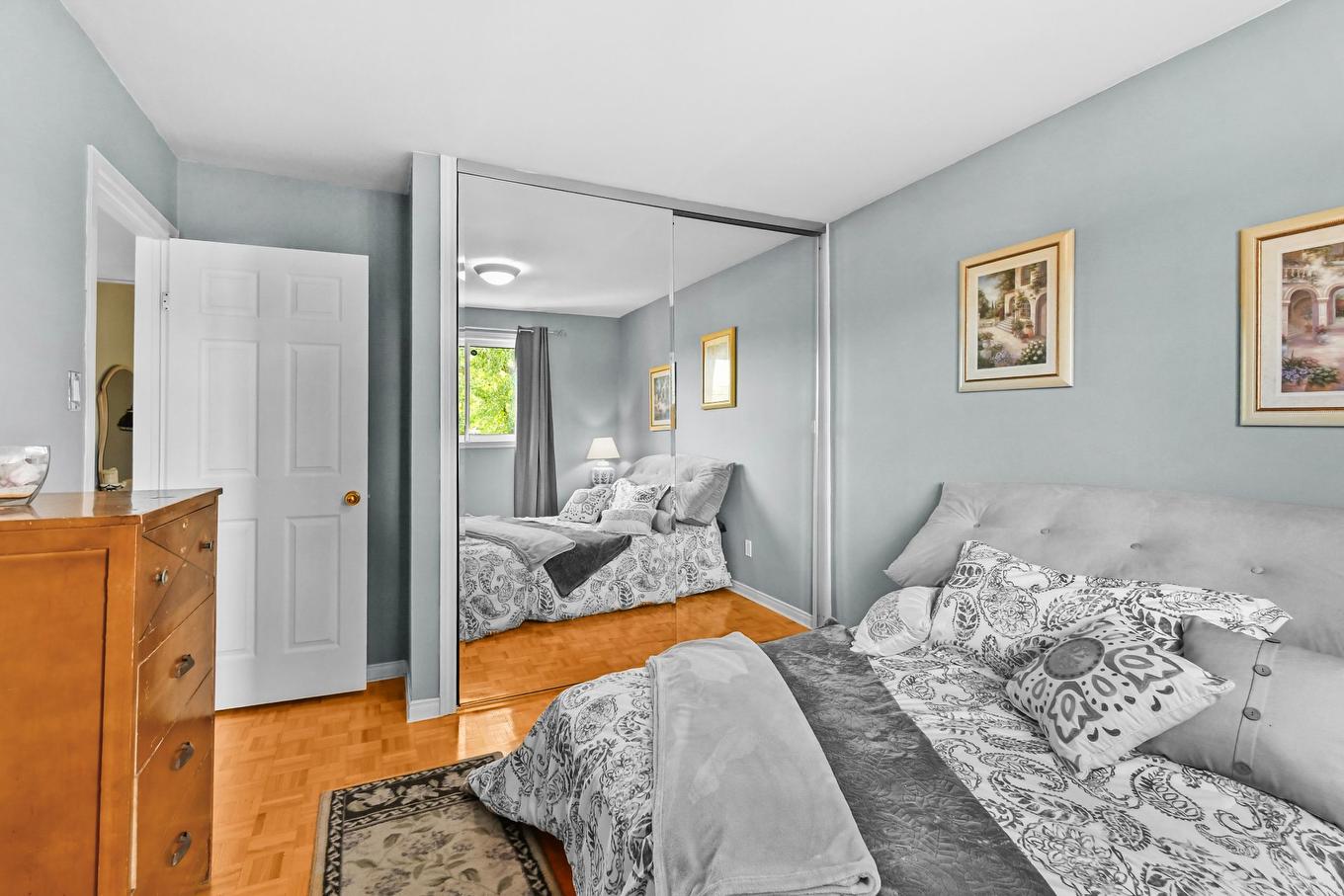 Chambre à coucher - 358 Boul. Cardinal-Léger, Pincourt, QC - Indoor Photo Showing Bedroom