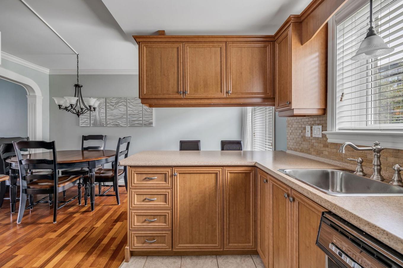 Cuisine - 1-906 Rue Bourdages, Québec (Les Rivières), QC - Indoor