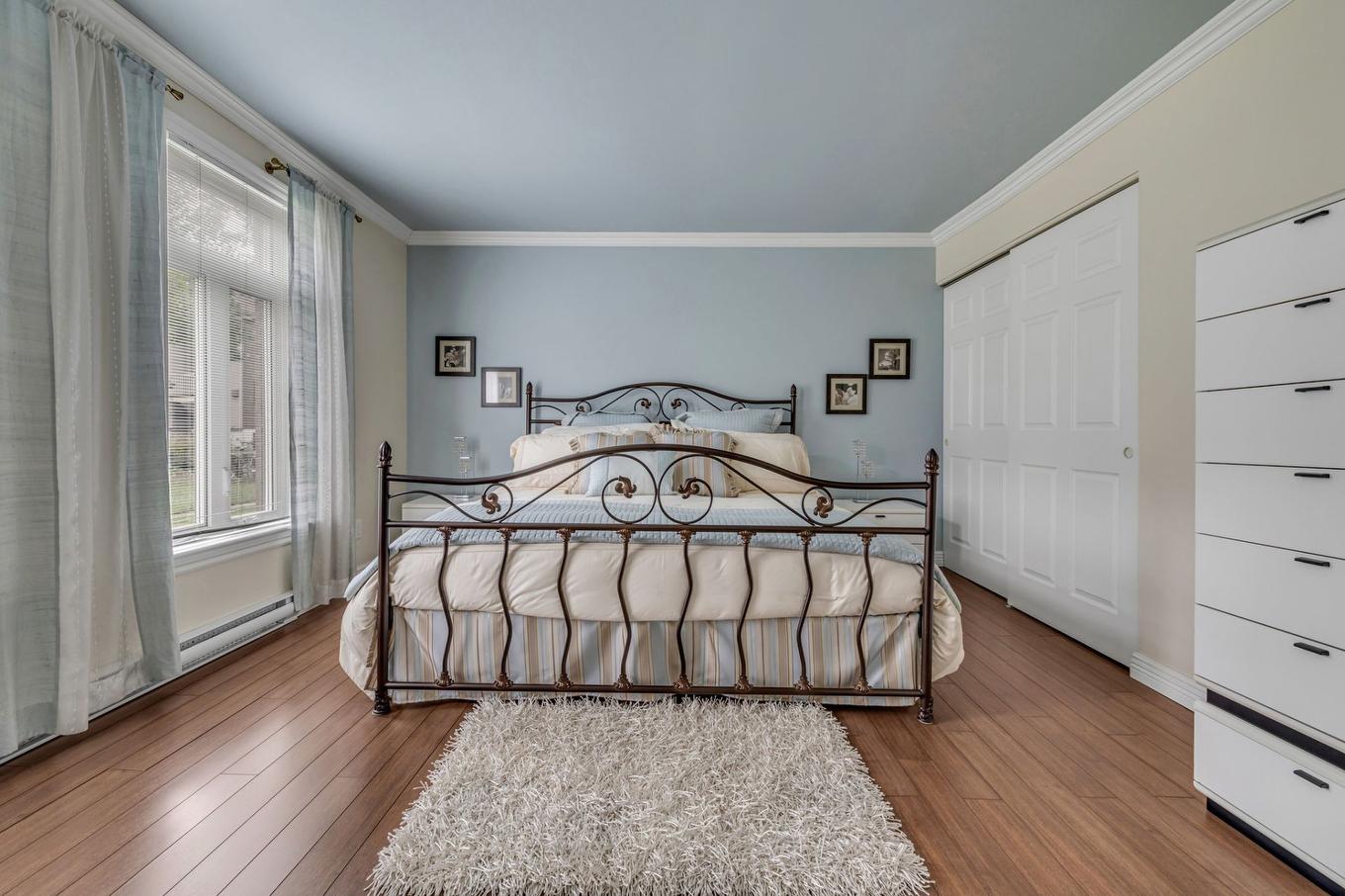 Chambre à coucher principale - 1-906 Rue Bourdages, Québec (Les Rivières), QC - Indoor Photo Showing Bedroom