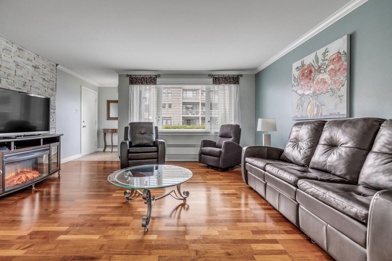 Salon - 1-906 Rue Bourdages, Québec (Les Rivières), QC - Indoor Photo Showing Living Room