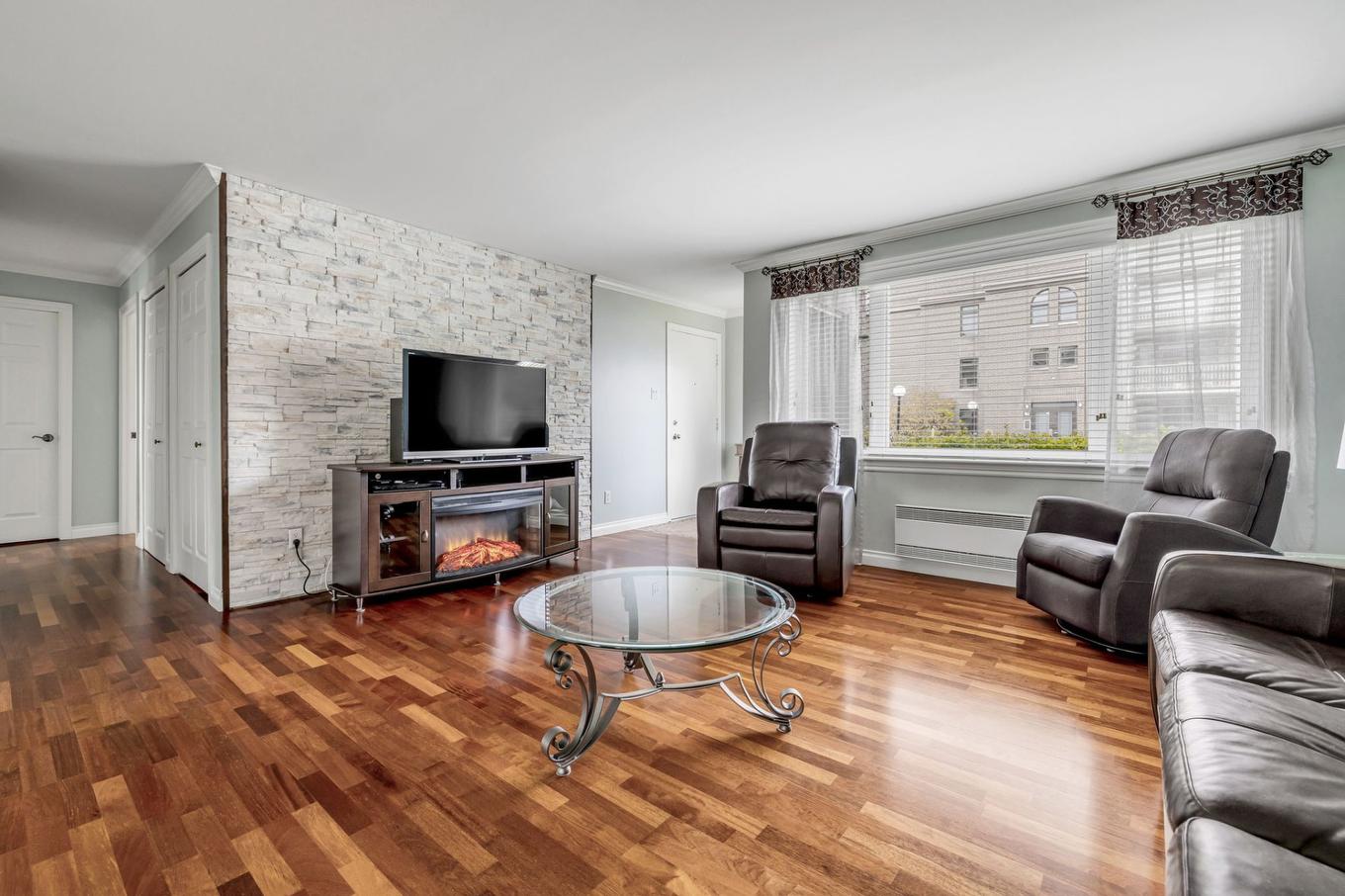 Salon - 1-906 Rue Bourdages, Québec (Les Rivières), QC - Indoor Photo Showing Living Room