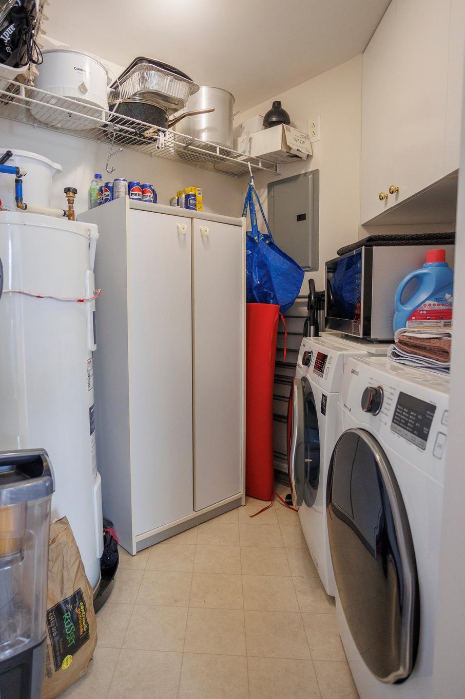 Salle de lavage - 112-3415 Boul. Albert-Chrétien, Québec (Beauport), QC - Indoor Photo Showing Laundry Room