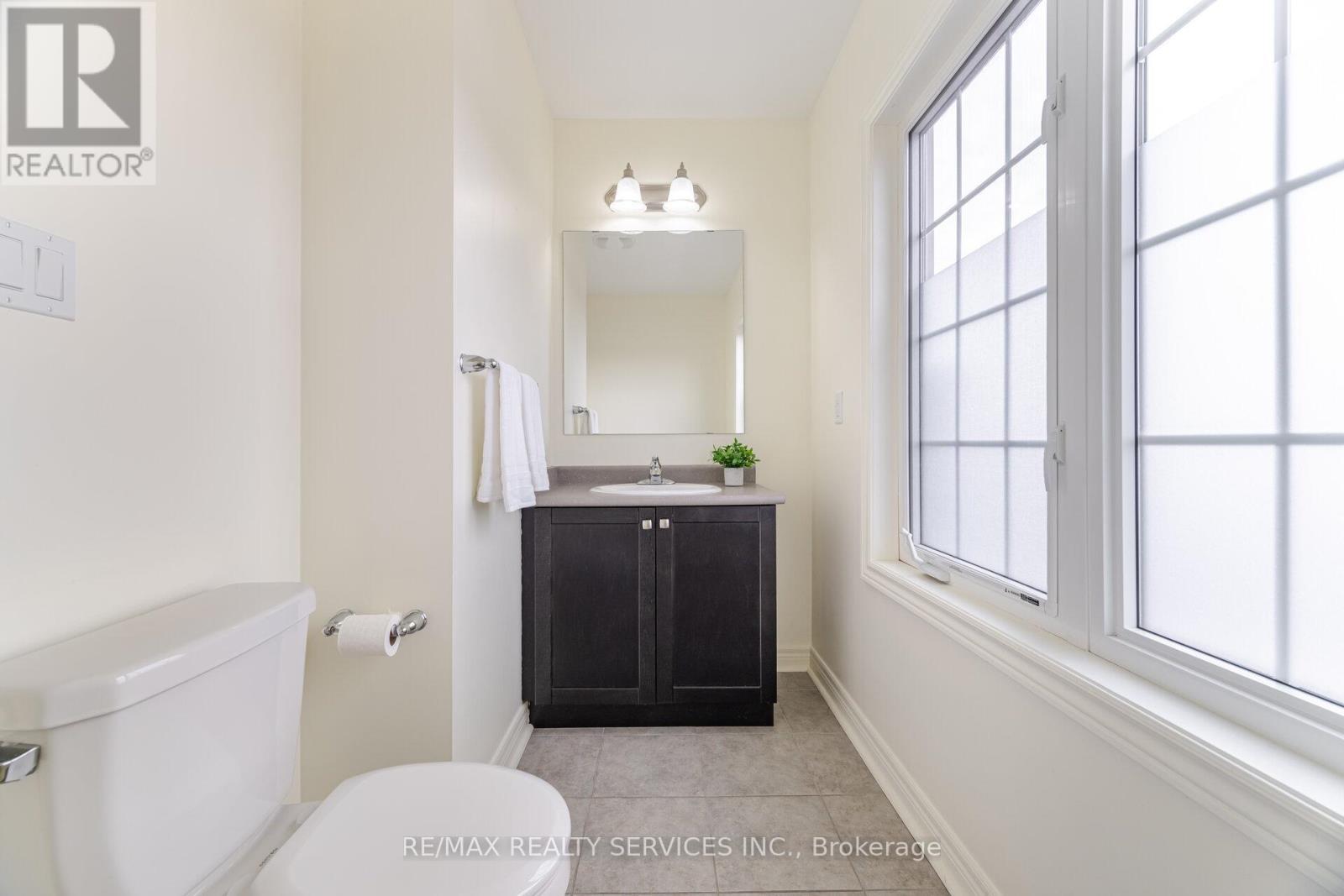 22 Mcdevitt Lane, Caledon, ON - Indoor Photo Showing Other Room