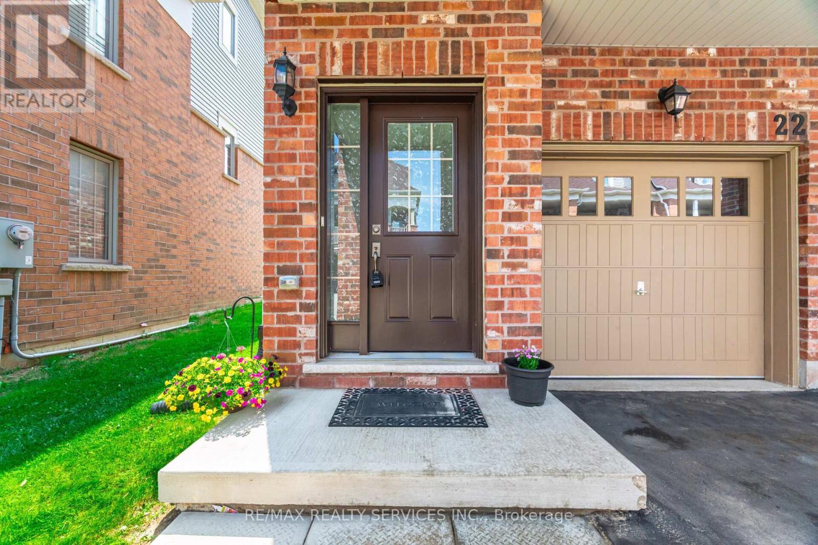 22 Mcdevitt Lane, Caledon, ON - Outdoor With Balcony