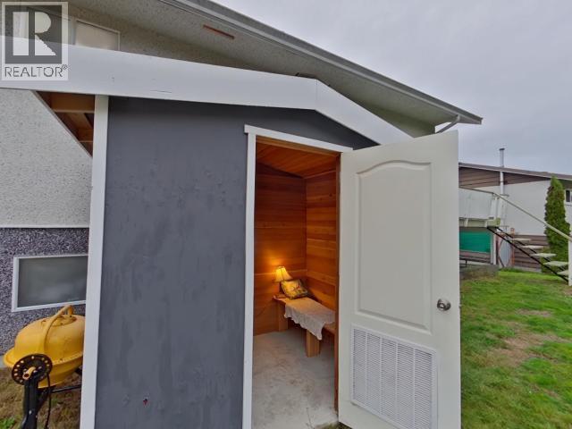4600 Redonda Ave, Powell River, BC - Outdoor With Exterior