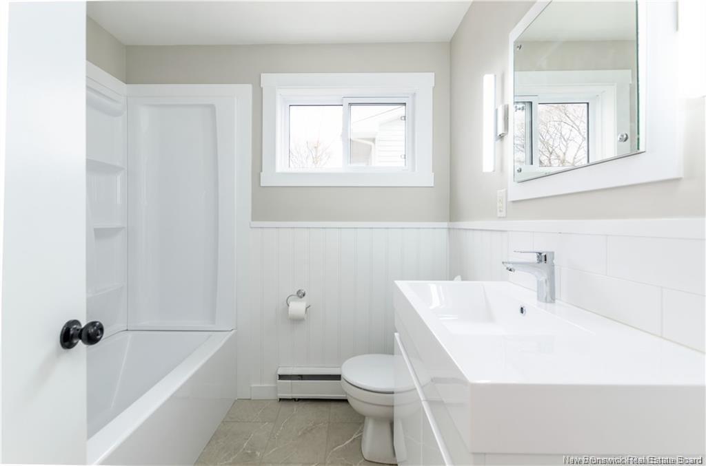 93 Edward, Moncton, NB