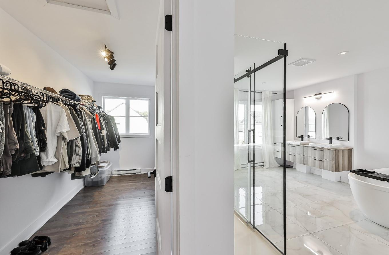 Primary bedroom - 885 Rue Du Faubourg, Saint-Jérôme, QC - Indoor With Storage