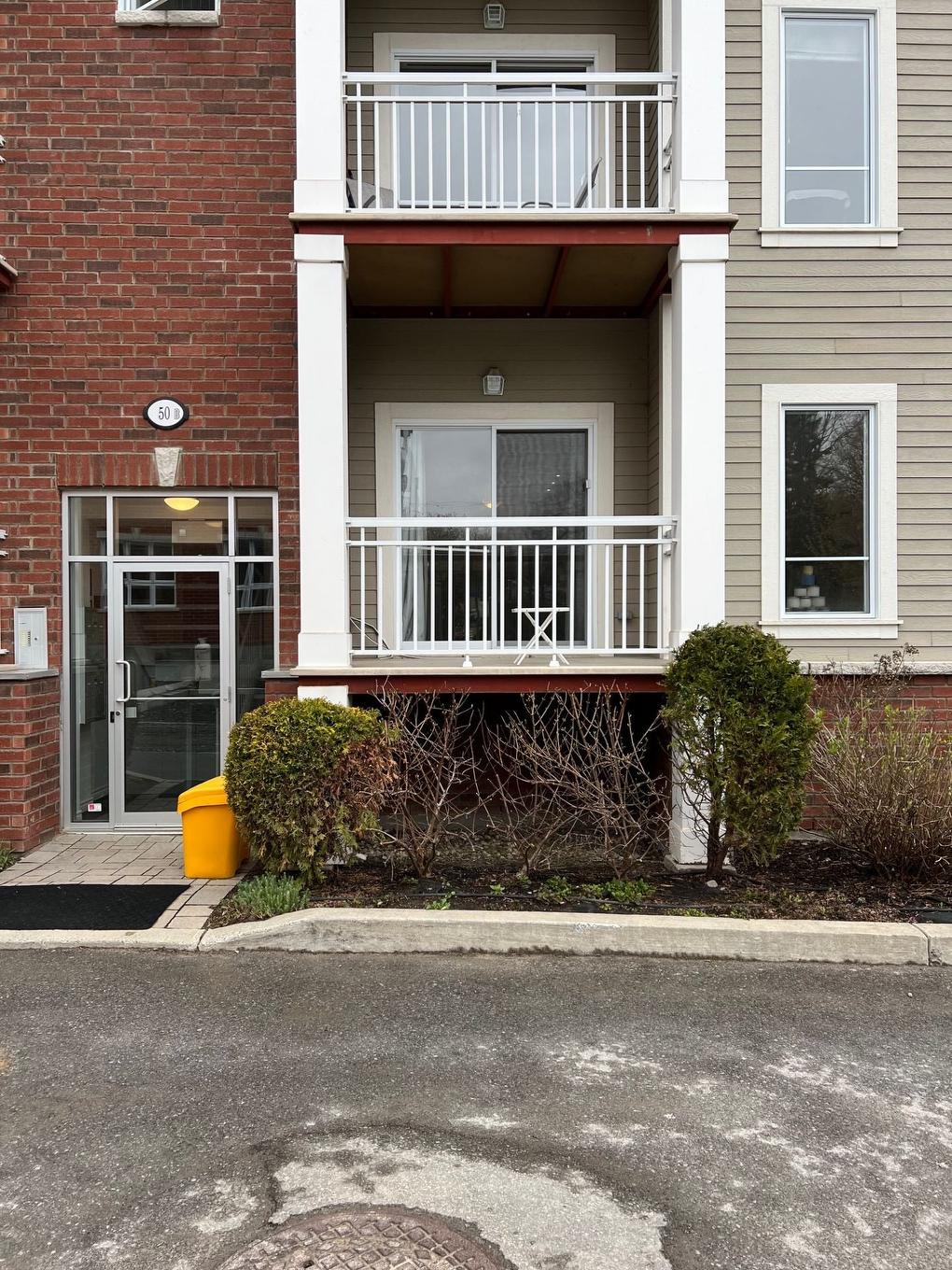 Façade - B2-50 Rue Lower Maple, Hudson, QC - Outdoor