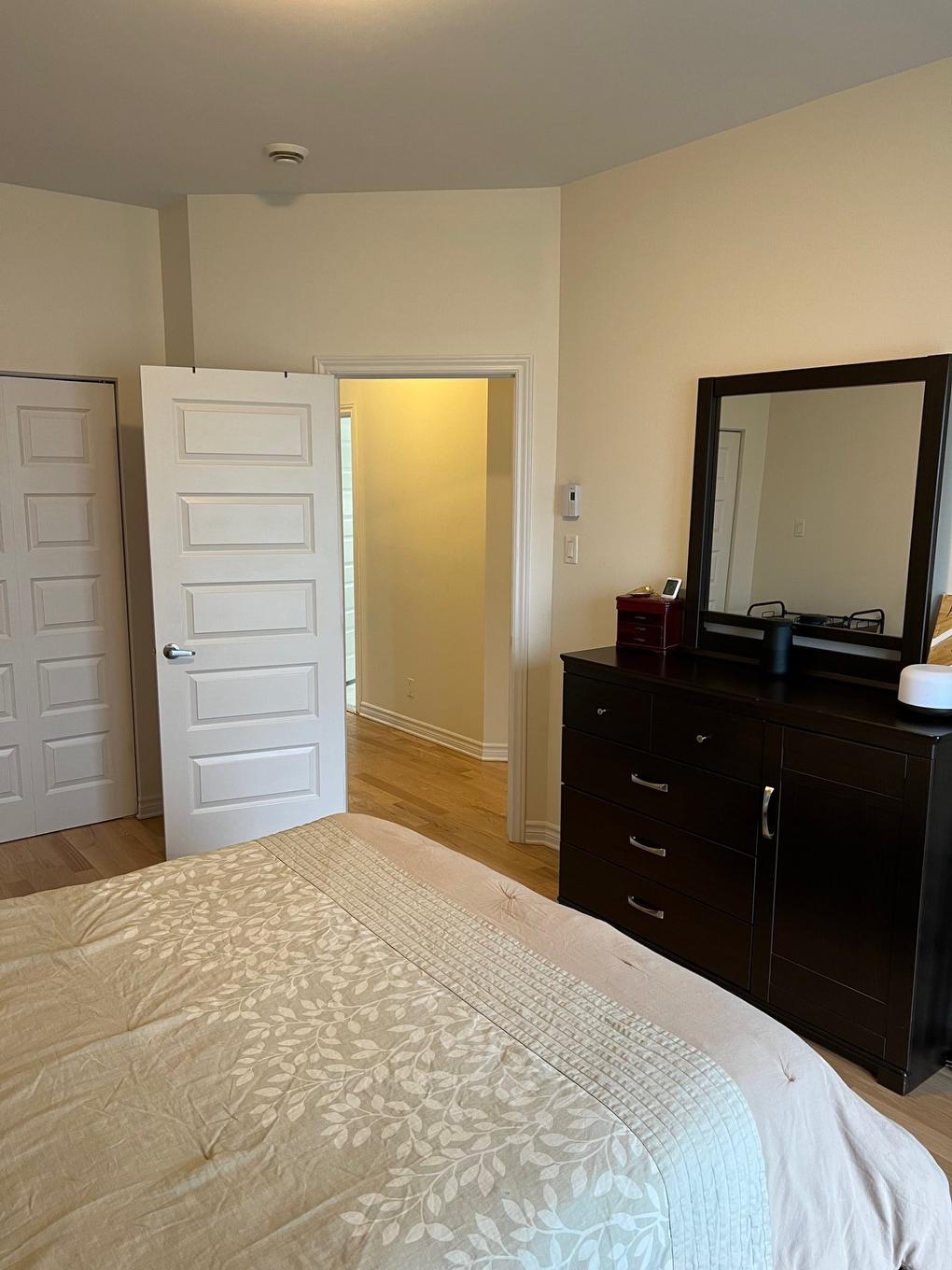 Chambre à coucher principale - B2-50 Rue Lower Maple, Hudson, QC - Indoor Photo Showing Bedroom