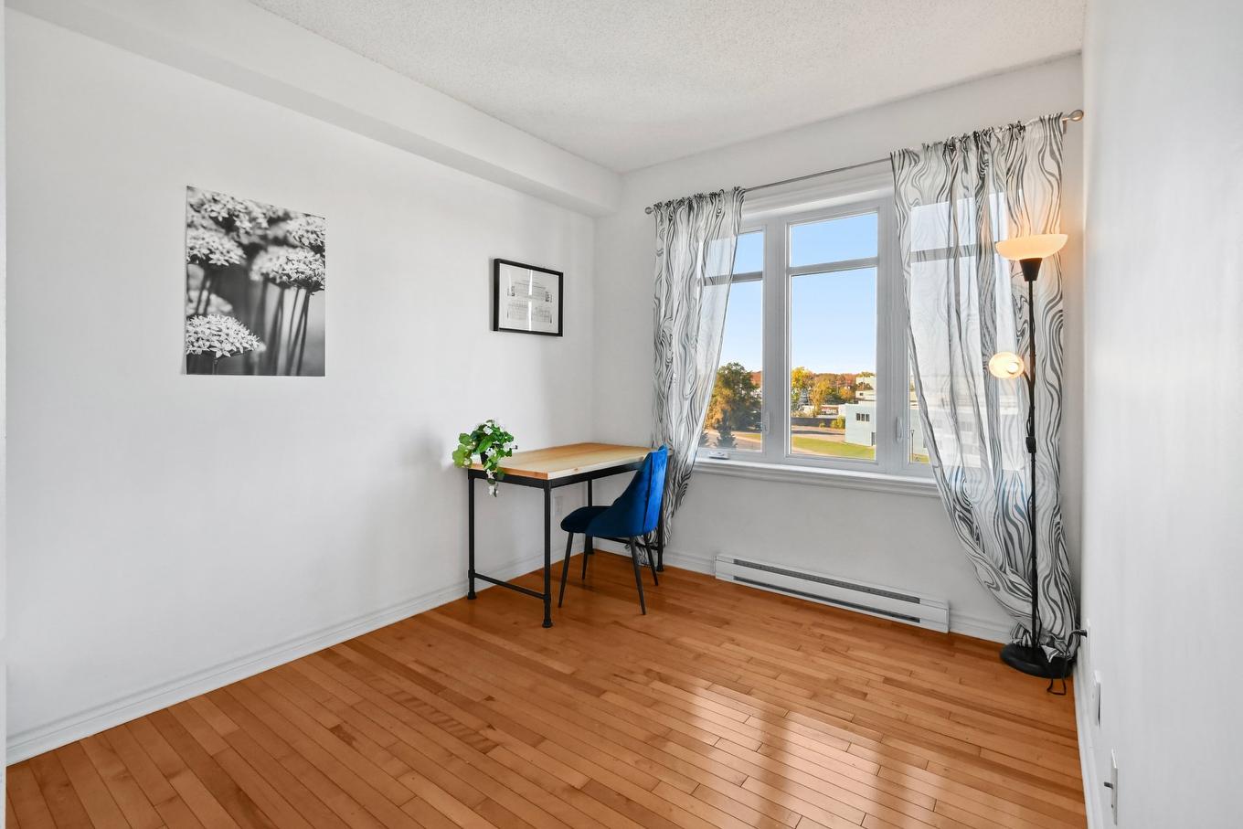 Chambre à coucher - 404-6550 Boul. Henri-Bourassa O., Montréal (Saint-Laurent), QC - Indoor