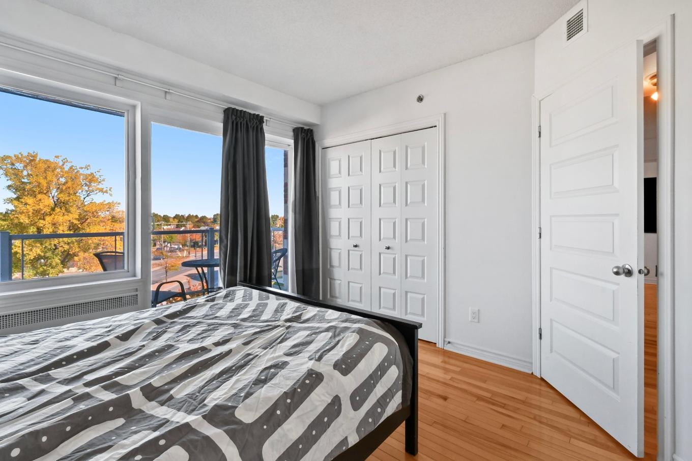 Chambre à coucher principale - 404-6550 Boul. Henri-Bourassa O., Montréal (Saint-Laurent), QC - Indoor Photo Showing Bedroom
