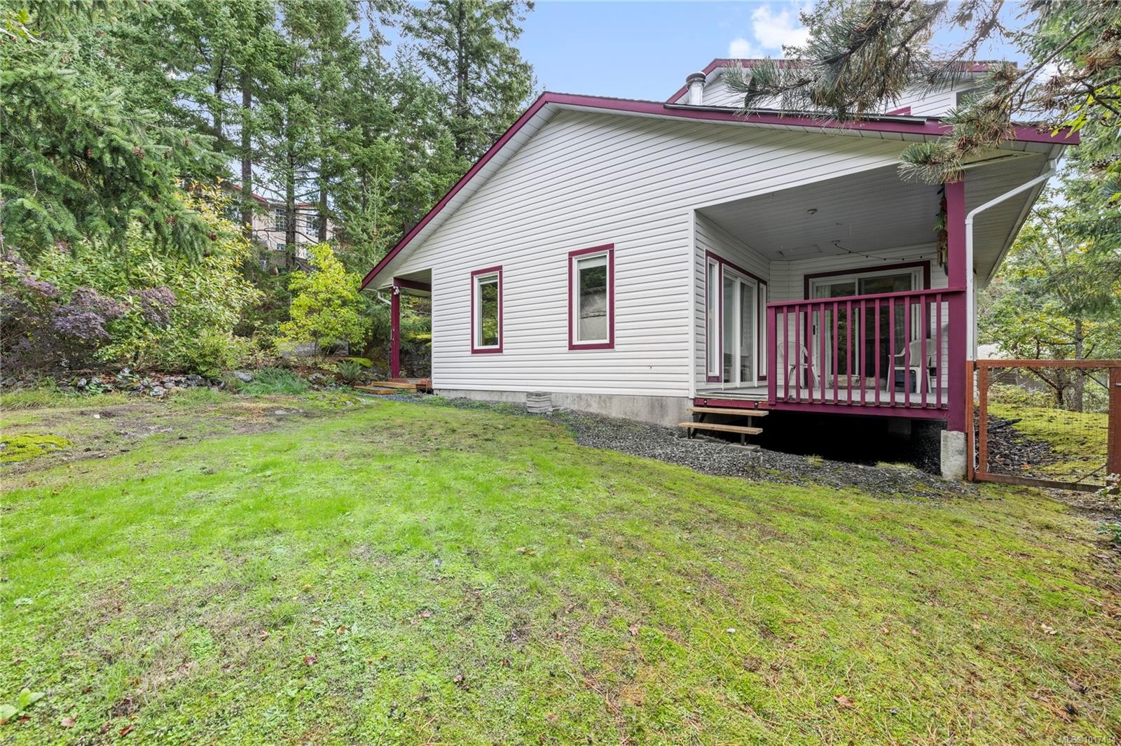 2869 Hemlock Dr, Nanoose Bay, BC