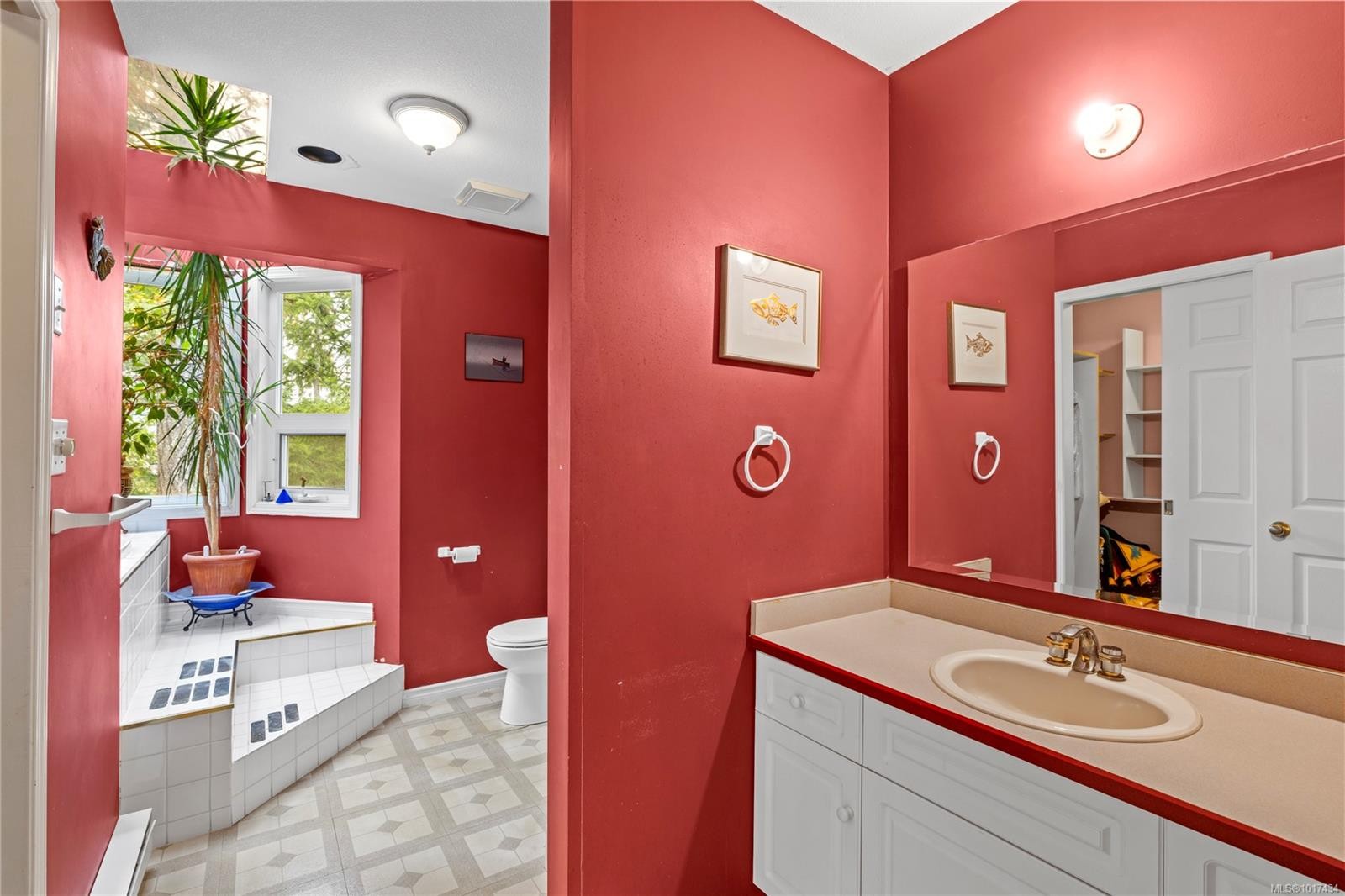 2869 Hemlock Dr, Nanoose Bay, BC